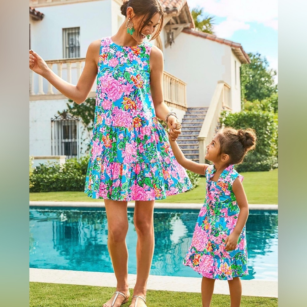 Lilly Pulitzer Mom (S) and mini (2) match in Rose To The Occasion - Picture 3 of 3